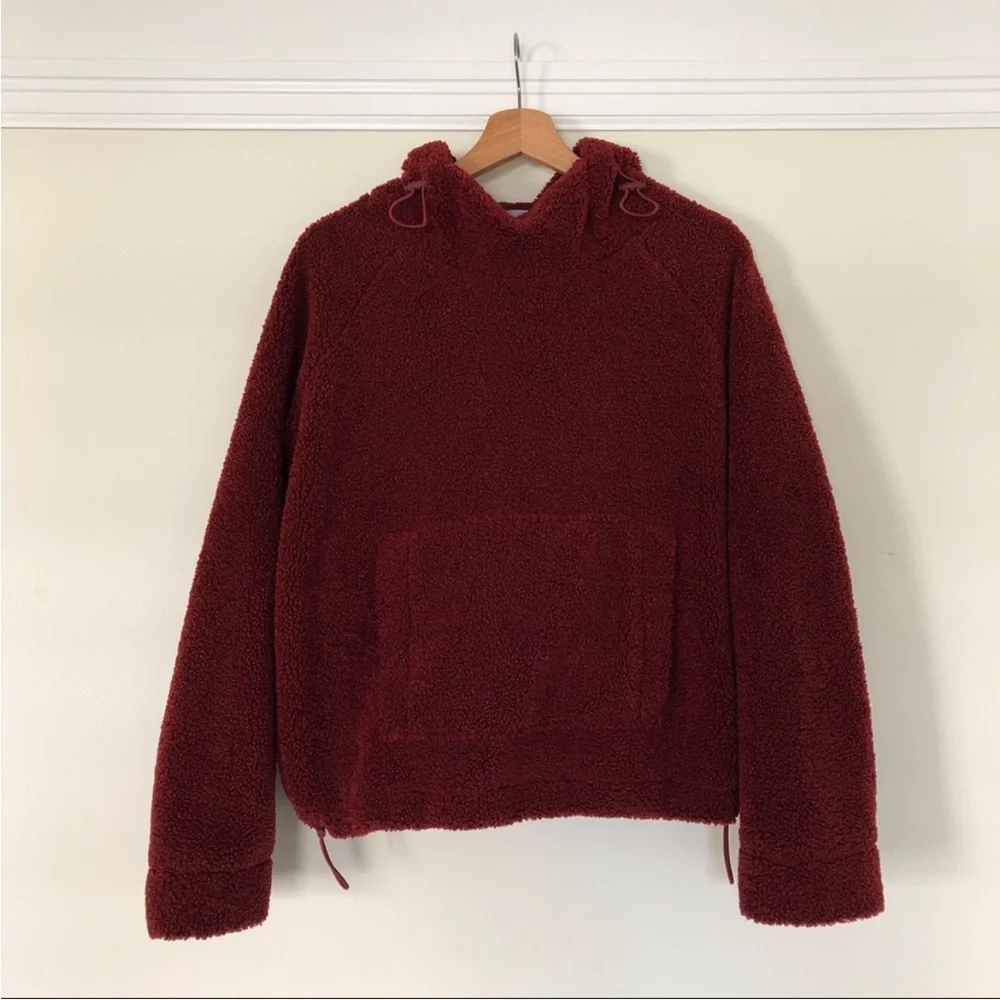 Vince Cozy Faux Sherpa shearling Pullover Hoodie in Anise red medium sweatshirt - Picture 6 of 17